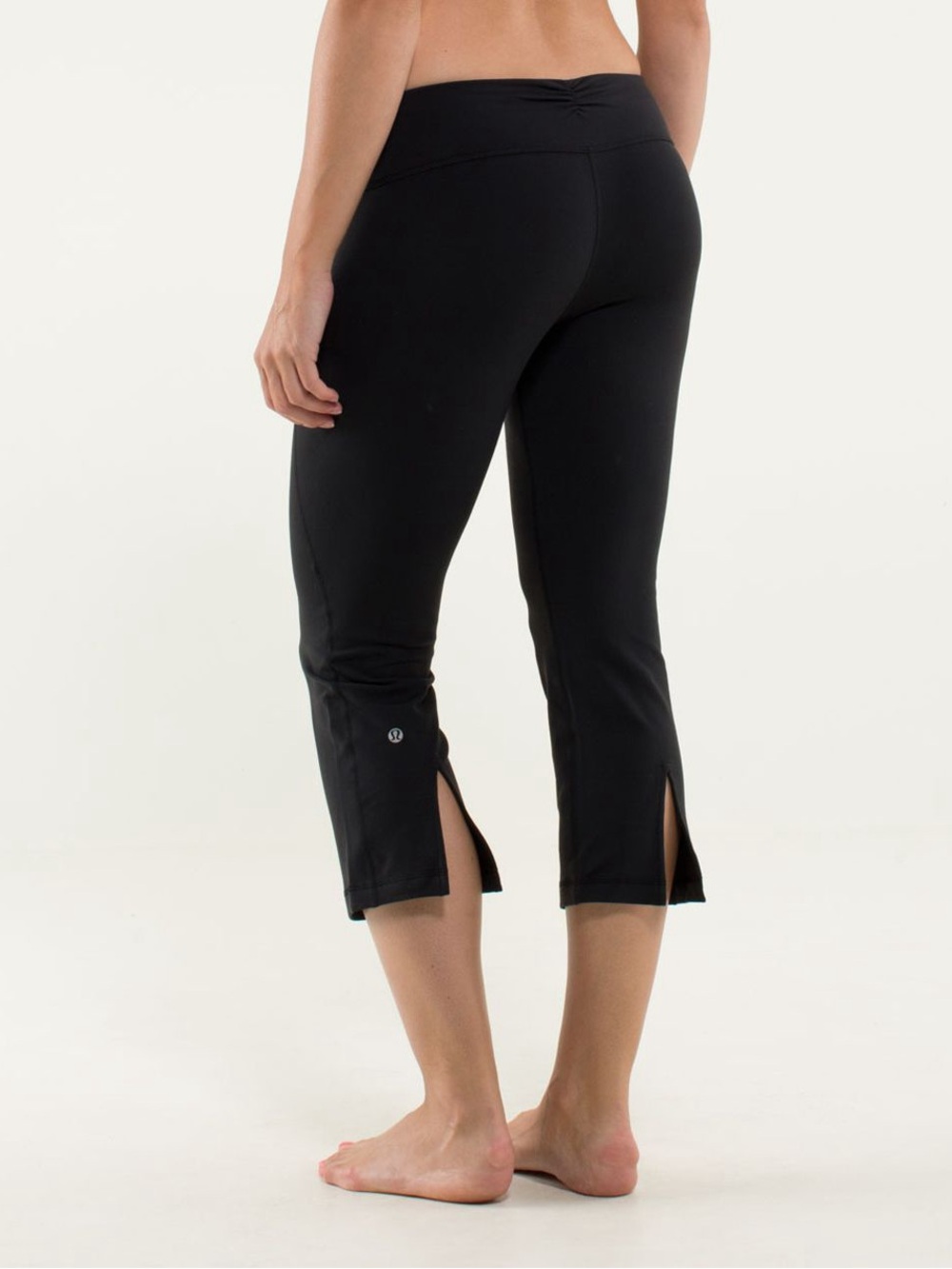 Lululemon Gather & Crow Crop - Black